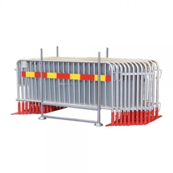 Crowd barrier set: 25x barrier, 1x rack