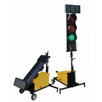 Mobile traffic light with 3-digit count down display, 2pcs